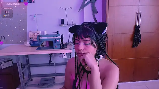 Snapshot of Mattilda_18 chatting on 10-09-25, 06:52 Mattilda 18 online show from 10-09-25, 06:52