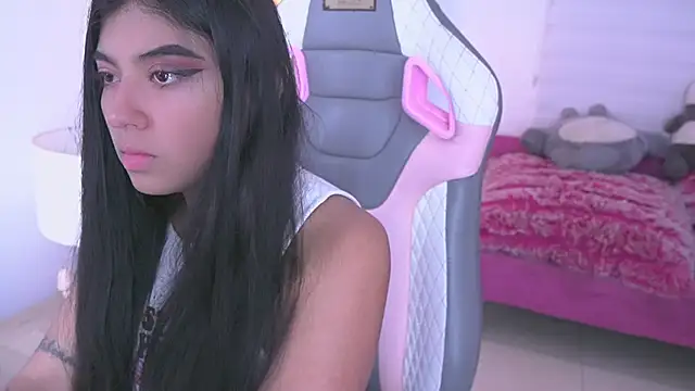 Zoee 0 online show from 01-22-25, 01:53