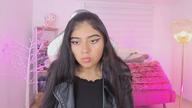 Zoee 0 online show from 01-16-25, 02:09