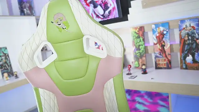 Zoee 0 online show from 01-24-25, 02:28