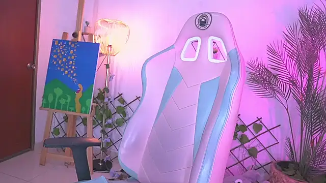 Zoee 0 online show from 01-18-25, 04:37