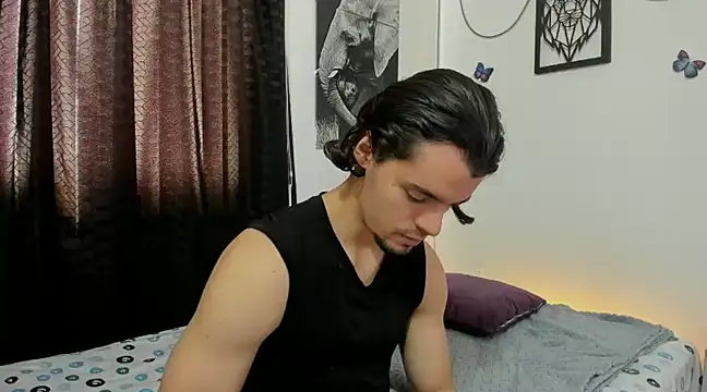 Snapshot of maxi_styles chatting on 03-14-25, 06:18 maxi styles online show from 03-14-25, 06:18