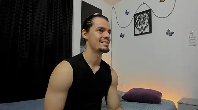 Snapshot of maxi_styles chatting on 02-13-25, 01:08 maxi styles online show from 02-13-25, 01:08