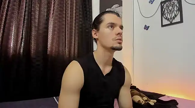 Snapshot of maxi_styles chatting on 03-18-25, 08:59 maxi styles online show from 03-18-25, 08:59