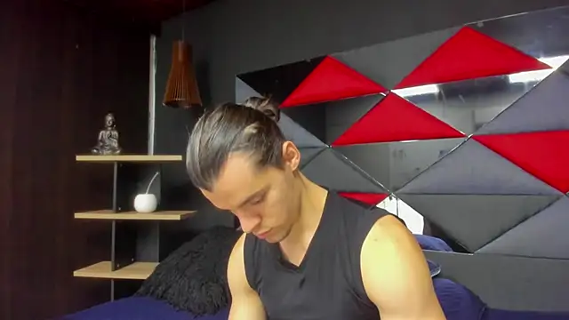 Snapshot of maxi_styles chatting on 02-06-26, 12:01 maxi styles online show from 02-06-26, 12:01