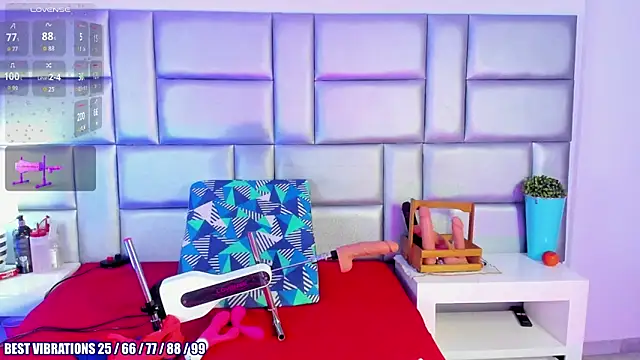 LovelyNickii online show from 12-04-25, 12:48