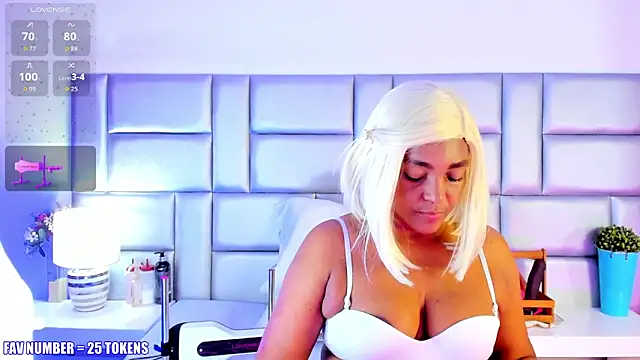 LovelyNickii online show from 11-02-25, 12:54