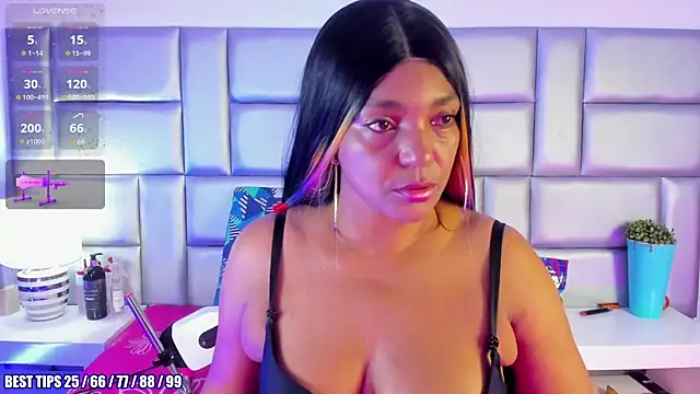 LovelyNickii online show from 12-16-25, 12:53