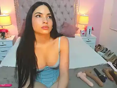 Snapshot of NoaLuxury chatting on 03-16-25, 03:14 NoaLuxury online show from 03-16-25, 03:14