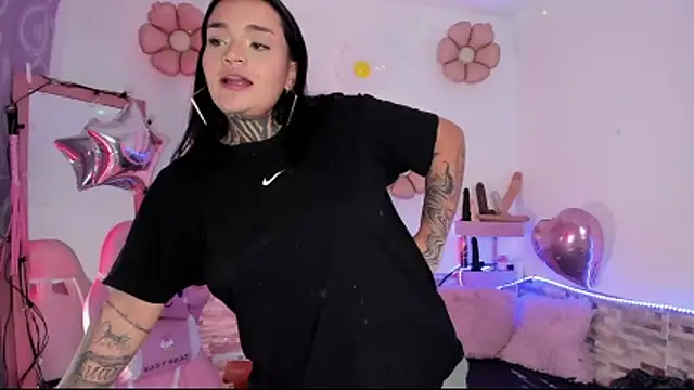 amyswallow7 online show from 11-30-25, 12:22