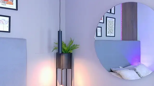 AlynAllen online show from 11-19-25, 07:25