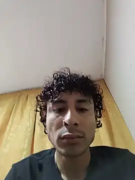 Snapshot of Saweetieyblacksnake chatting on 07-24-26, 01:40 Saweetieyblacksnake online show from 07-24-26, 01:40