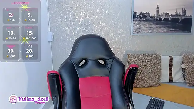 Luxury Woman online show from 01-19-26, 03:32