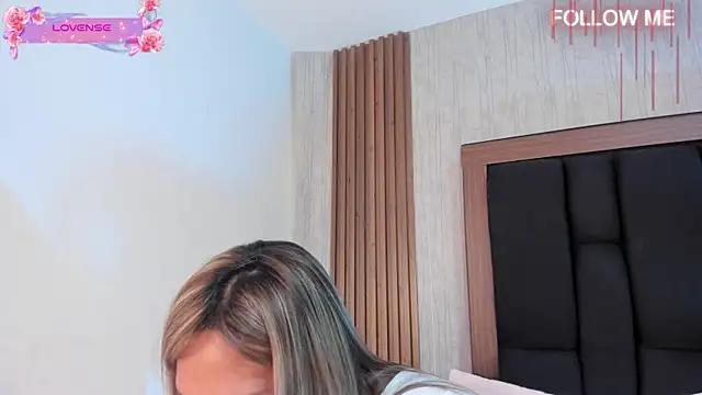 Elise-Leyton online show from 01-13-26, 06:34