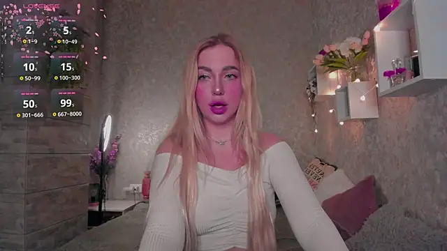 Mika Rayy online show from 11-16-25, 11:41