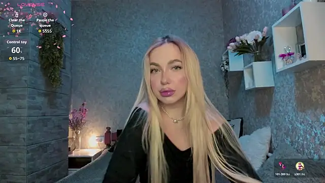 Mika Rayy online show from 10-21-25, 08:19