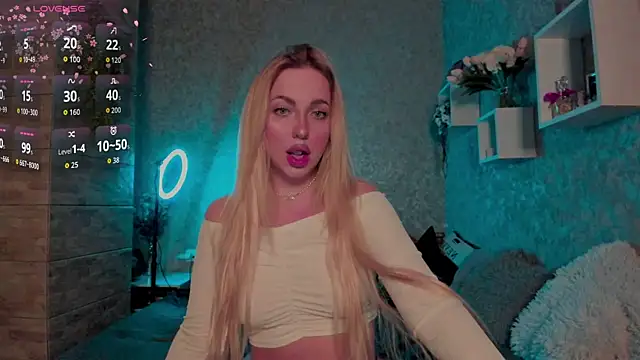 Mika Rayy online show from 10-31-25, 05:09