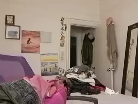 Snapshot of BaByArM81 chatting on 02-25-25, 01:52 BaByArM81 online show from 02-25-25, 01:52