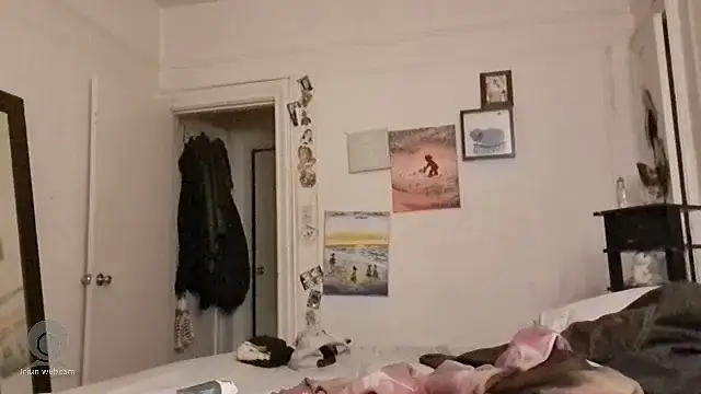 Snapshot of BaByArM81 chatting on 02-17-25, 03:04 BaByArM81 online show from 02-17-25, 03:04