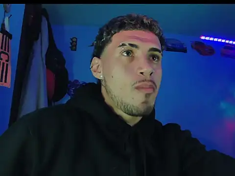 Snapshot of Neymar_jr11-collinss chatting on 10-08-25, 02:24 Neymar jr11-collinss online show from 10-08-25, 02:24