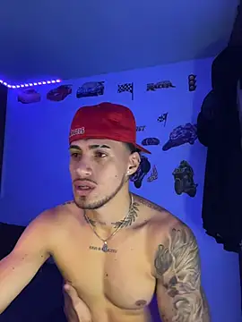 Snapshot of Neymar_jr11-collinss chatting on 10-09-25, 11:05 Neymar jr11-collinss online show from 10-09-25, 11:05