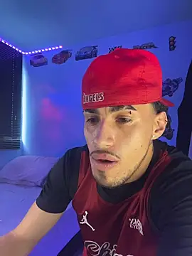 Snapshot of Neymar_jr11-collinss chatting on 10-20-25, 07:47 Neymar jr11-collinss online show from 10-20-25, 07:47