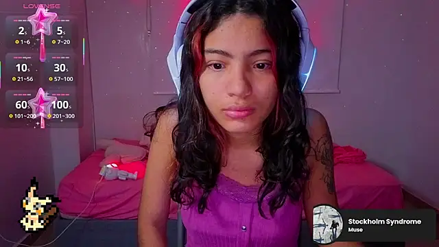 Lovelyamyy online show from 12-16-25, 07:56