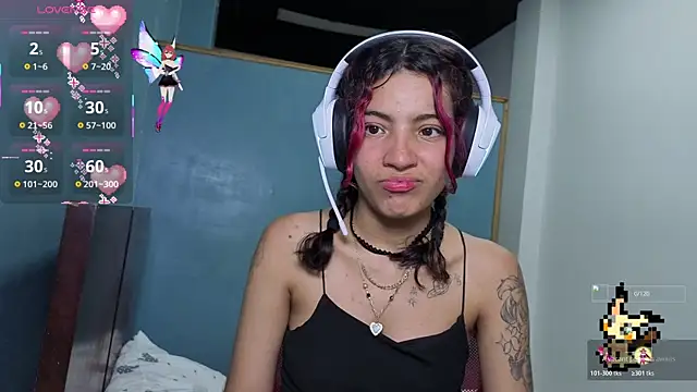 Lovelyamyy online show from 10-20-25, 04:14