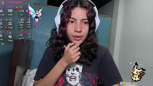 Lovelyamyy online show from 10-12-25, 03:41