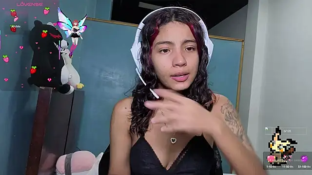 Lovelyamyy online show from 10-02-25, 03:54