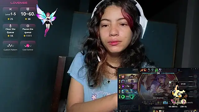 Lovelyamyy online show from 11-18-25, 01:43