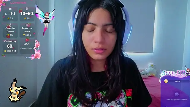 Snapshot of Lovelyamyy chatting on 02-12-26, 01:11 Lovelyamyy online show from 02-12-26, 01:11