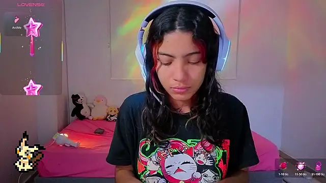 Lovelyamyy online show from 12-22-25, 12:00