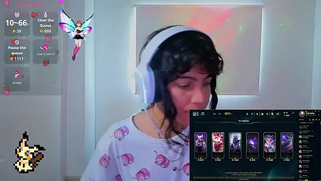 Snapshot of Lovelyamyy chatting on 02-25-26, 01:11 Lovelyamyy online show from 02-25-26, 01:11