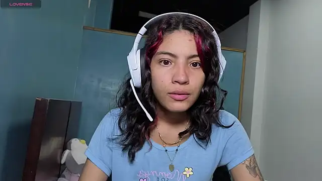 Lovelyamyy online show from 10-05-25, 03:19