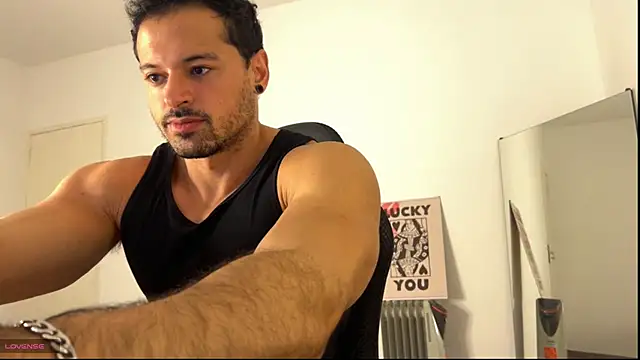 Snapshot of Lucasfit24 chatting on 06-07-26, 02:55 Lucasfit24 online show from 06-07-26, 02:55