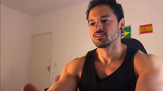 Snapshot of Lucasfit24 chatting on 07-18-26, 03:59 Lucasfit24 online show from 07-18-26, 03:59