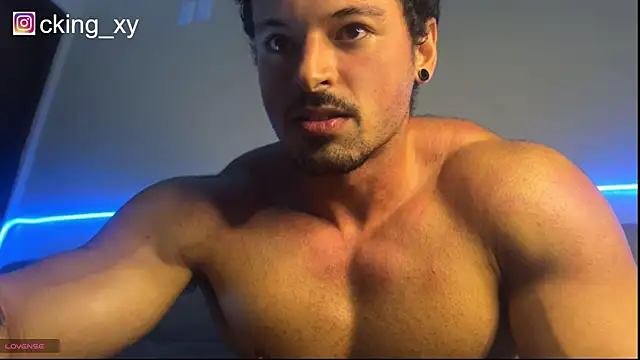 Snapshot of Lucasfit24 chatting on 05-11-26, 03:30 Lucasfit24 online show from 05-11-26, 03:30