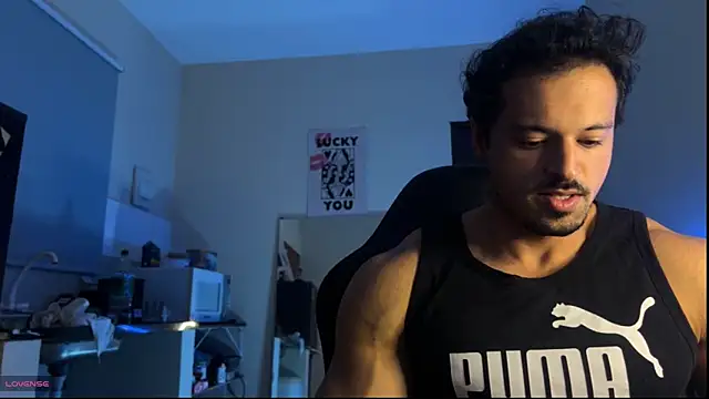 Snapshot of Lucasfit24 chatting on 05-14-26, 01:13 Lucasfit24 online show from 05-14-26, 01:13