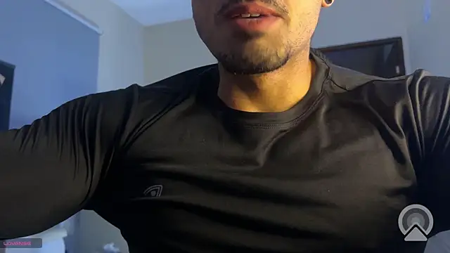 Snapshot of Lucasfit24 chatting on 05-08-26, 04:16 Lucasfit24 online show from 05-08-26, 04:16