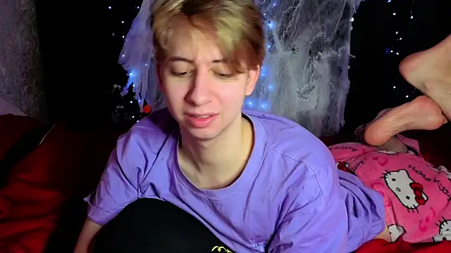 Timothy Fox online show from 11-25-25, 01:22