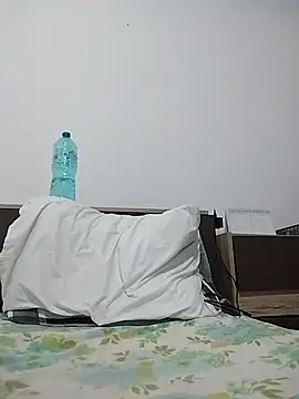 Snapshot of blondaf chatting on 11-10-25, 07:08 blondaf online show from 11-10-25, 07:08