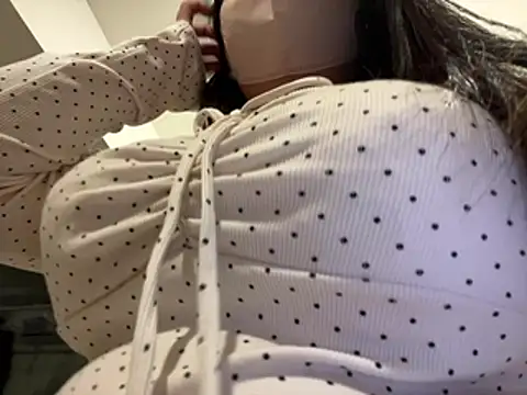 Snapshot of Atashi_Hcup chatting on 03-05-26, 08:11 Atashi Hcup online show from 03-05-26, 08:11