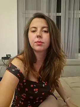 Snapshot of Melenka chatting on 07-26-26, 12:39 Melenka online show from 07-26-26, 12:39