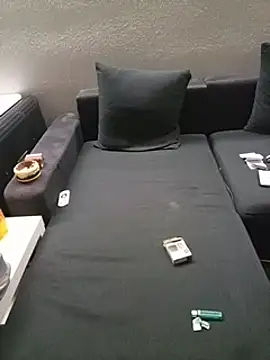 Snapshot of TyroneeDE chatting on 02-05-25, 07:29 TyroneeDE online show from 02-05-25, 07:29