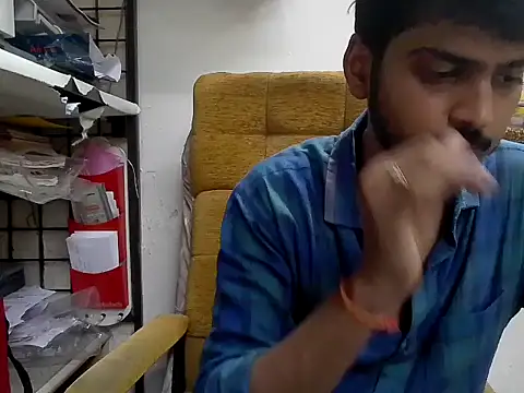 Snapshot of cute_modell chatting on 11-03-25, 12:42 cute modell online show from 11-03-25, 12:42