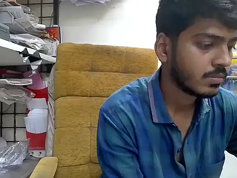 Snapshot of cute_modell chatting on 10-03-25, 12:28 cute modell online show from 10-03-25, 12:28