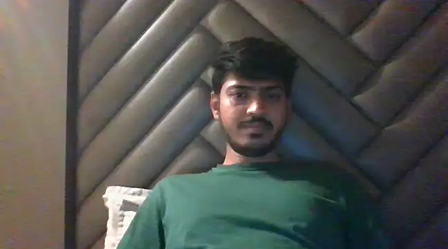 Snapshot of cute_modell chatting on 03-21-25, 07:46 cute modell online show from 03-21-25, 07:46