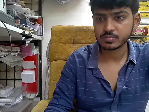 Snapshot of cute_modell chatting on 09-17-25, 08:27 cute modell online show from 09-17-25, 08:27