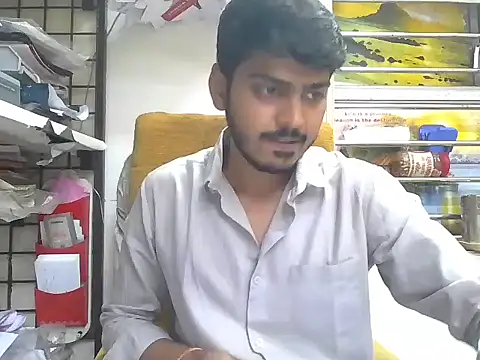 Snapshot of cute_modell chatting on 12-01-25, 11:33 cute modell online show from 12-01-25, 11:33